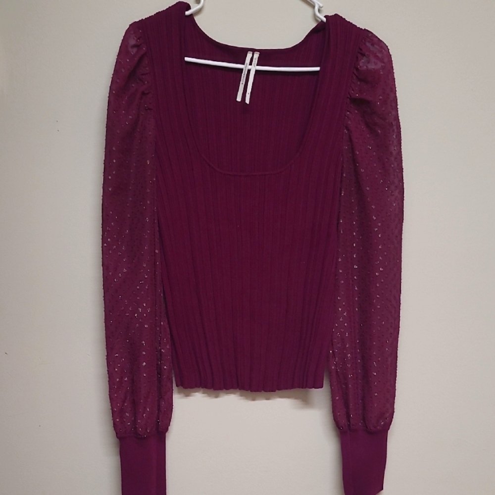 Anthropologie Red Ribbed Blouseused good condition for women zise‎ XL.
